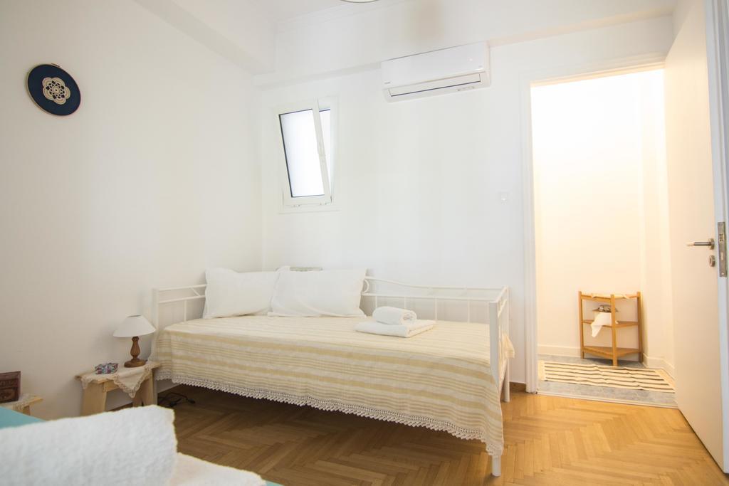 Athenian Blue - Family Apt 5' Minutes From Acropolis Museum Ngoại thất bức ảnh