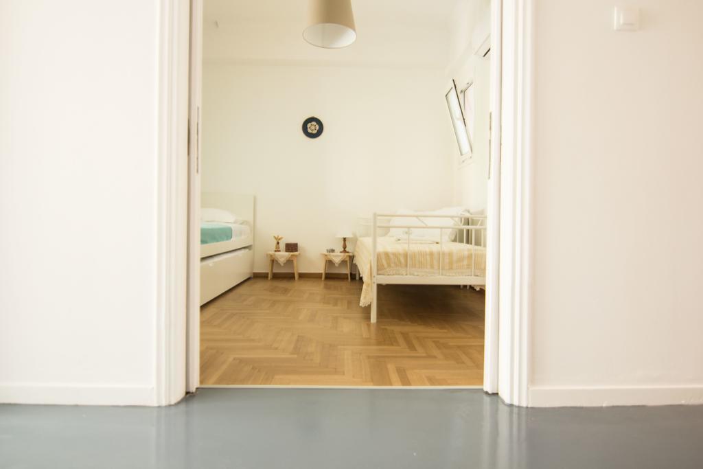 Athenian Blue - Family Apt 5' Minutes From Acropolis Museum Ngoại thất bức ảnh