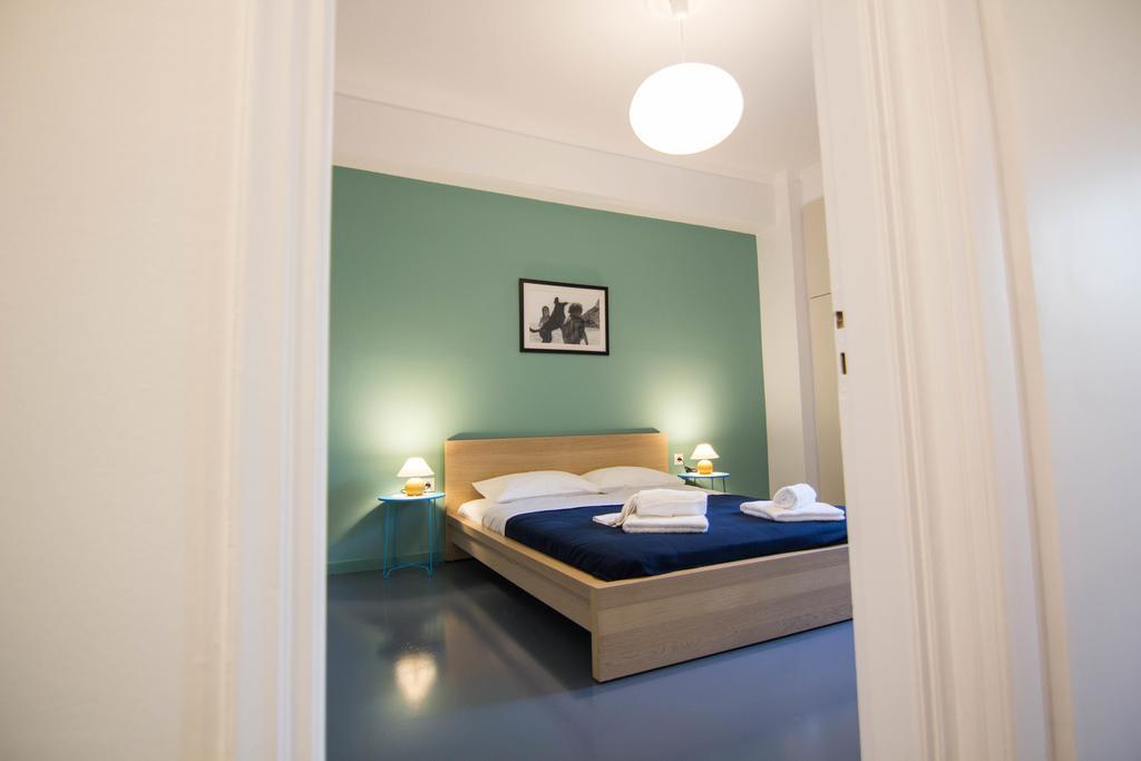 Athenian Blue - Family Apt 5' Minutes From Acropolis Museum Ngoại thất bức ảnh